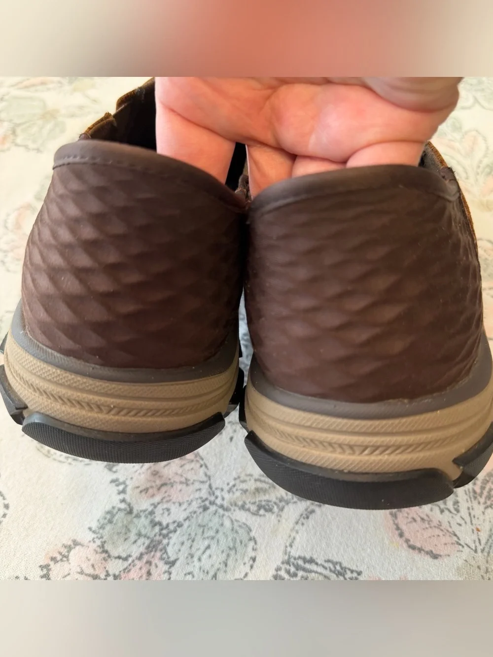 Skechers Men's Slip-On Loafers in Chestnut Brown Nubuck Leathr